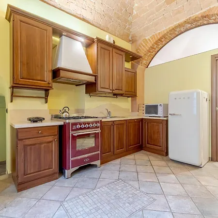 Casa Dei Giramondo Asti