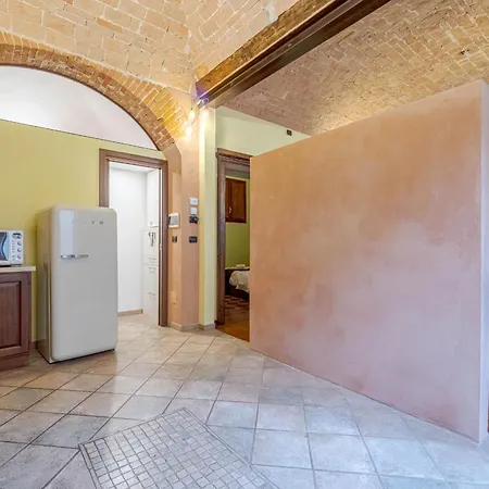 Casa Dei Giramondo * Asti