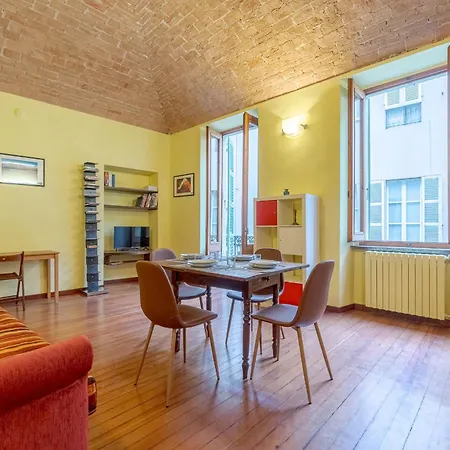 Casa Dei Giramondo Asti